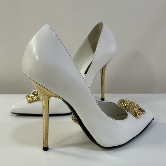 Versace Medusa White Pointed toe pump Heels - Picture 7 of 11